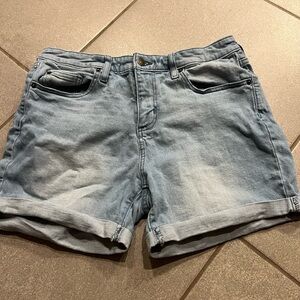 Women’s universal thread mid rise boyfriend short size 12